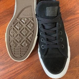 Women’s converse shoes